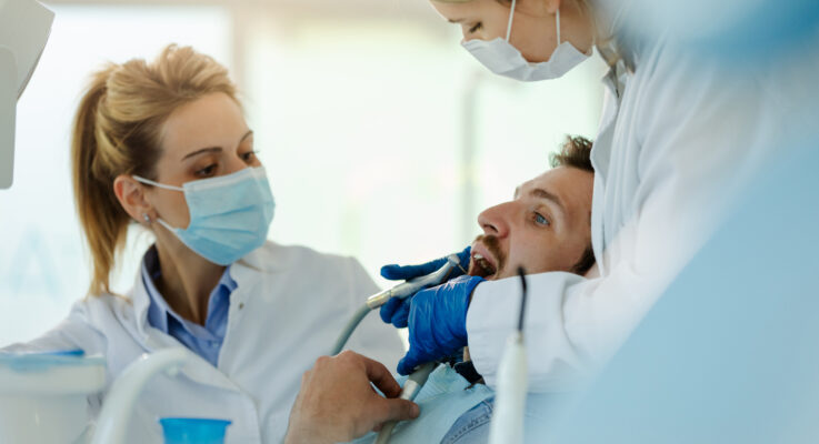 6 Signs It’s Time To Schedule A Visit With A General Dentist